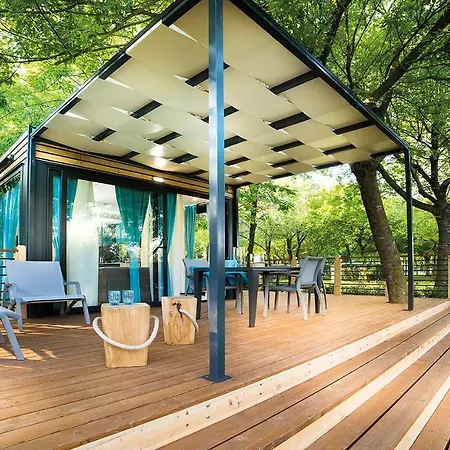 Camping Riccione مكان تخييم *
