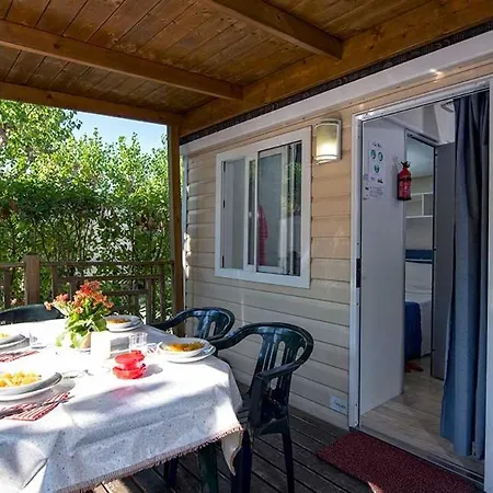 Camping Riccione * ריצ'יונה